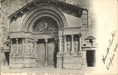 VINTAGE POSTCARD Arles Carries Church St Trophimes