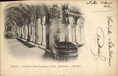 VINTAGE POSTCARD Arles the Holy Cloister Trophism the Well