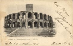 CPA Arles Vue Exterieure des Arenes