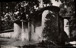 CPM Environs d'Aix en Provence Le Pavillon de Chasse du Roy Rene a Valabre