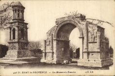 CPA Saint Remy de Provence Les Monuments Romains