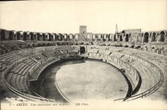 CPA Arles Vue interieure des Arenes