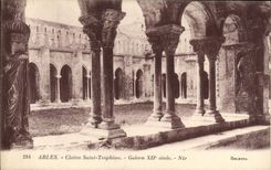VINTAGE POSTCARD Arles Holy Cloister Trophime Gallery 12th