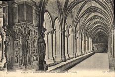 CPA Arles Galerie du Cloitre Saint Trophisme