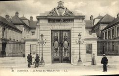CPA Soissons La Portail de l'Hotel de Ville 