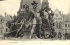 VINTAGE POSTCARD Saint Quentin In front of the Monument of 1557 Militaria