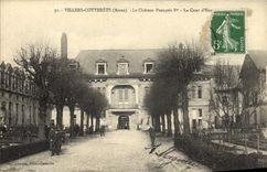 VINTAGE POSTCARD Villers Cotterets the Castle François ler main courtyard