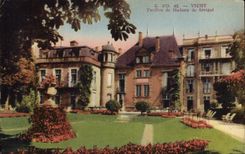 CPA Vichy Pavillon de Madame de Sevigne 