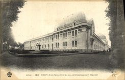 VINTAGE POSTCARD Vichy Overall picture of the new Hydropathic establishment