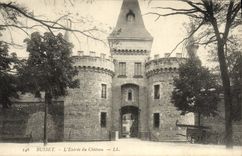 CPA Busset L'Entree du Chateau