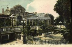 CPA Vichy Le Casino Un coin de la terrasse