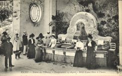 CPA Vichy Source Des Celestins