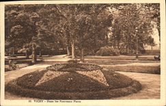 CPA Vichy Dans Les Nouveaux Parcs