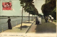 VINTAGE POSTCARD Vichy Walk Of the Edges Of Allier