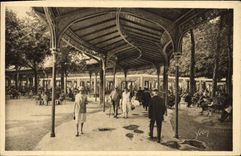 CPA La Douce France Vichy Les Allees Couvertes et les pergolas
