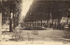 CPA Vichy Le Vieux Parc