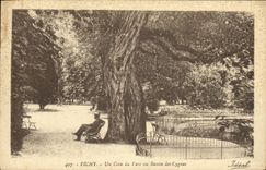 VINTAGE POSTCARD Vichy a Corner Of the Park Of the Basin Of the Swans