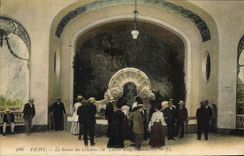 CPA Vichy La source des celestins