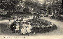 CPA Vichy Un Coin Du Nouveau Parc