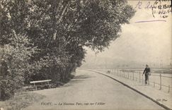 CPA Vichy Le Nouveau Parc Vue Sur l'Allier