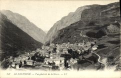 CPA Le Dauphine Vue Generale De La Grave