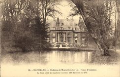CPA Bazeilles Chateau De Montvillers Cour d'Honneur Militaria