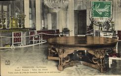 VINTAGE POSTCARD Versailles the Castle Large Tranon Living room Of the Ices