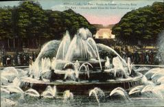 VINTAGE POSTCARD Versailles the Park Basin of Latone Large Water