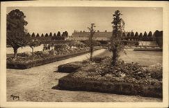VINTAGE POSTCARD Versailles floors of Latone and the castle