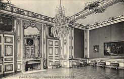 VINTAGE POSTCARD Versailles Chambre has Coucher of Louis XVI