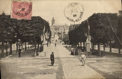 VINTAGE POSTCARD Pontoise the Street Thiers
