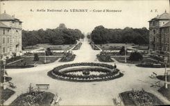 CPA Le Vesinet L'Asile National Cour d'honneur