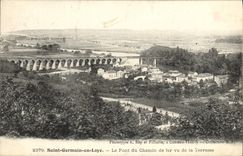 CPA St Germain en Laye Le Pont du Chemin de Fer Vu de la Terrasse