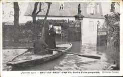 CPA Neuilly Saint James Sortie d'une propriete Inondations 1910 