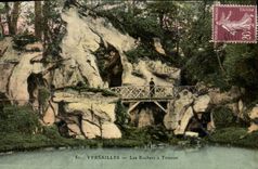 VINTAGE POSTCARD Versailles the Rocks has Trianon