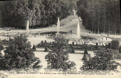 CPA Saint Cloud Le Parc vue sur les terrasses de l'ancien chateau