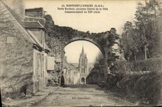 VINTAGE POSTCARD Montfort Amaury Carries Bardoue old entry of the city