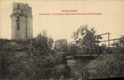 CPA Montlhery Les Fosses et L'Ancien Pont Levis de l'enceinte du Donjon
