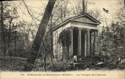 CPA Chateau de la Malmaison Le Temple de l'Amour 