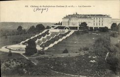 CPA Chateau de Rochefort en Yuvelines Les Cascades 