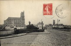 VINTAGE POSTCARD Mantes the Entry of the Bridge