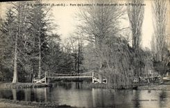 VINTAGE POSTCARD Longpont Park De Lormoy Suspended bridge on the water part