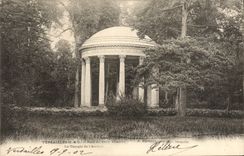 VINTAGE POSTCARD Versailles Park Of Small the trianon the Temple of the Love