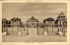 VINTAGE POSTCARD Castle Of Versailles Frontage Of the Palate