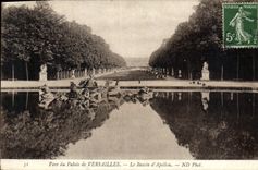 VINTAGE POSTCARD Park Of the Palate Of Versailles the Basin Of Apollo