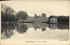 VINTAGE POSTCARD Fontainebleau Seen On the Pond
