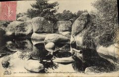 VINTAGE POSTCARD Drill De Fontainebleau Pond with the Hinds Falls of Apremont