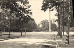 CPA Fontainebleau L'obelisque