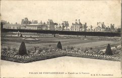 CPA Palais Des Fontainebleau Facade Sur Le Parterre