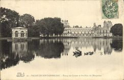 CPA Palais De Fontainebleau Etang Des Carpes Et Pavillon de l'Empereur